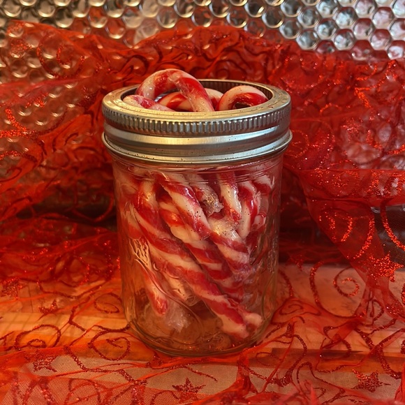 Party Kit — Holiday Get-together in a box! - Picture 10 of 16